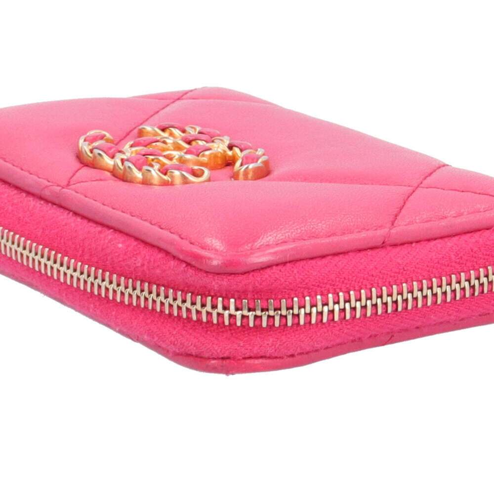 CHANEL Pink Lambskin Leather Wallet - Picture 9 of 10